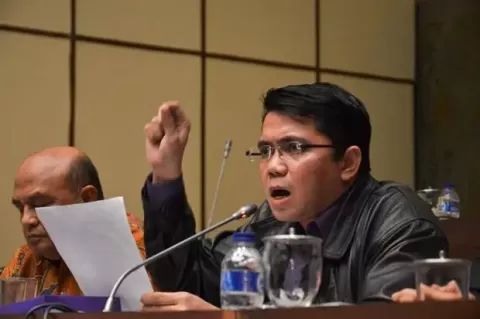 Politisi PDIP Datangi MK, Minta Paslon Ikram M Sangadji-Ahlan Djumadil Didiskualifikasi
