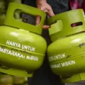 Tersangka Kasus Pengoplosan Gas Elpiji Diamankan