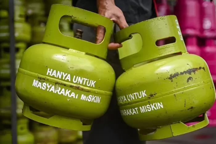 Tersangka Kasus Pengoplosan Gas Elpiji Diamankan