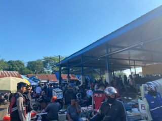 Polres Maros Perketat Pengamanan di Pelelangan Ikan Labuang yang Padat Pengunjung