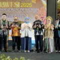 Aliyah Mustika Ilham Hadiri Simposium Anti-Aging di Makassar