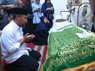 Mertua Khofifah Indar Parawansa Meninggal Dunia, Gubernur Sulsel Sampaikan Duka Mendalam