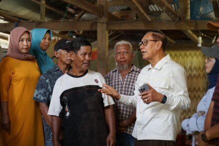 Anggota DPR RI, Drs. H. Hamka B. Kady