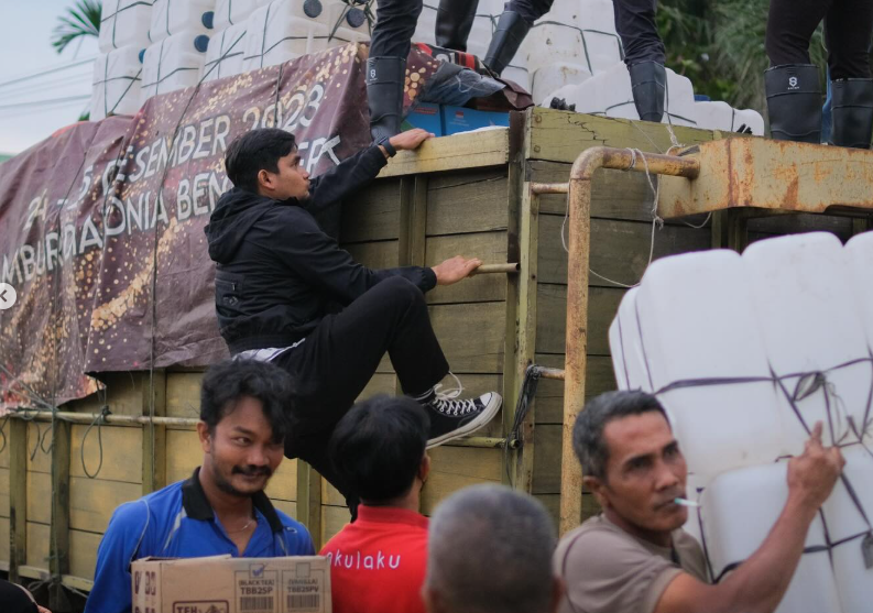 Maell Lee Turun Tangan Salurkan Bantuan untuk Korban Banjir Aceh