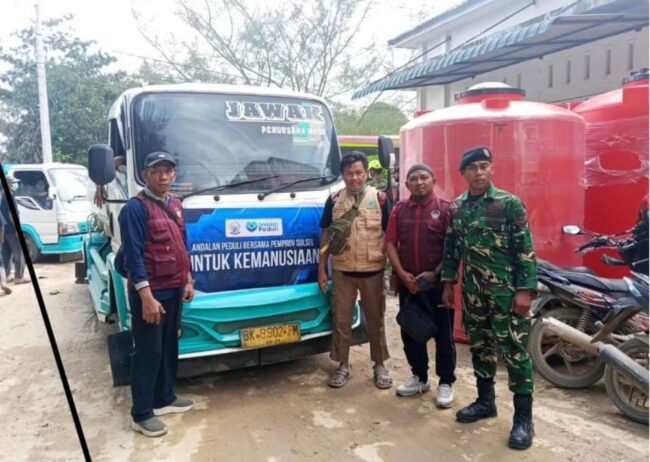 Gubernur Sulsel Salurkan Tiga Truk Air Bersih Siap Minum untuk Korban Banjir Aceh