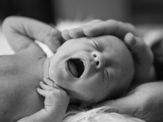 Perjuangan Bidan Marfiani Menolong Ibu dan Bayi di Pulau Terluar Selayar